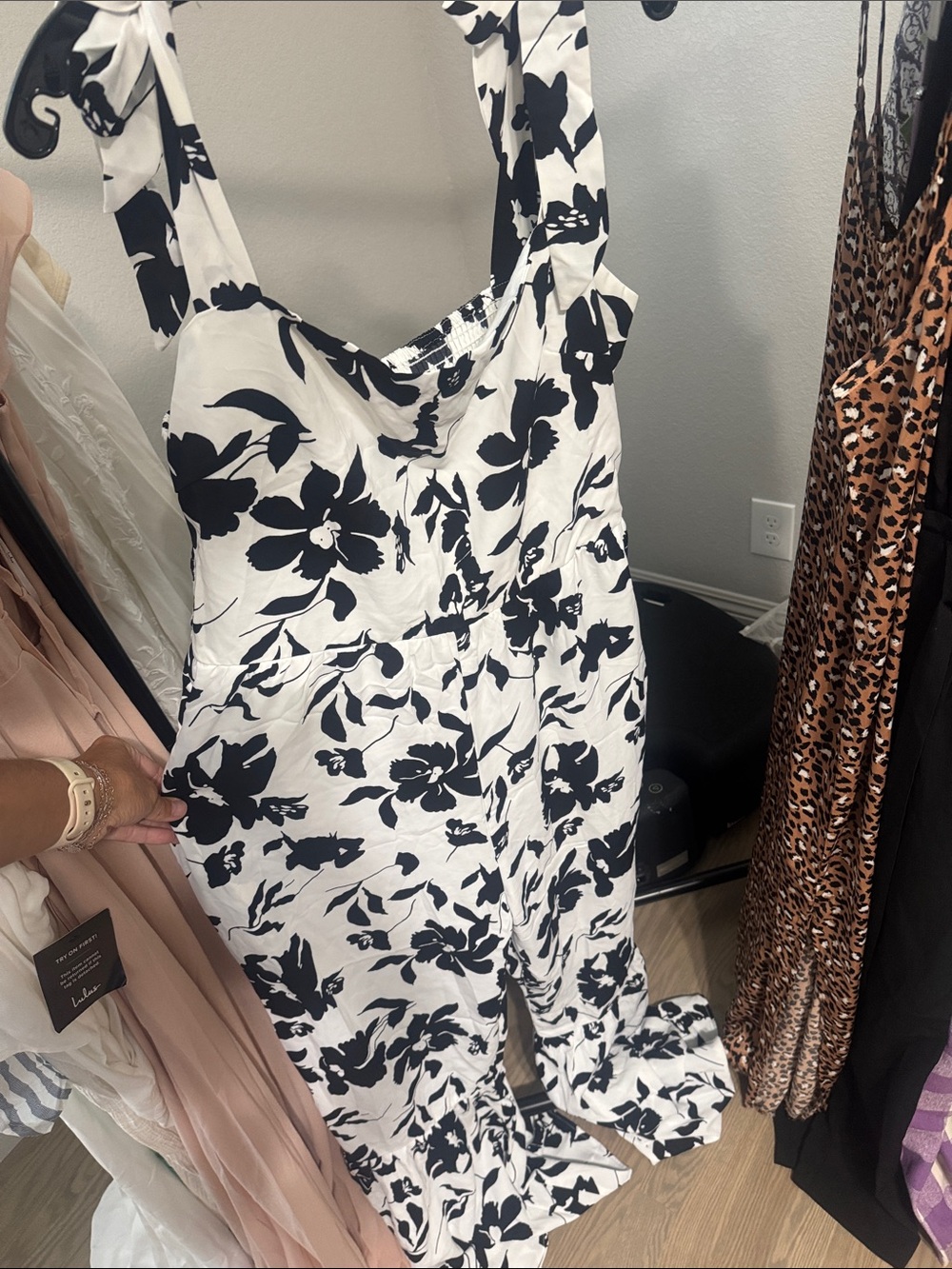 Cupshe Black & White Floral Tie-Shoulder Jumpsuit